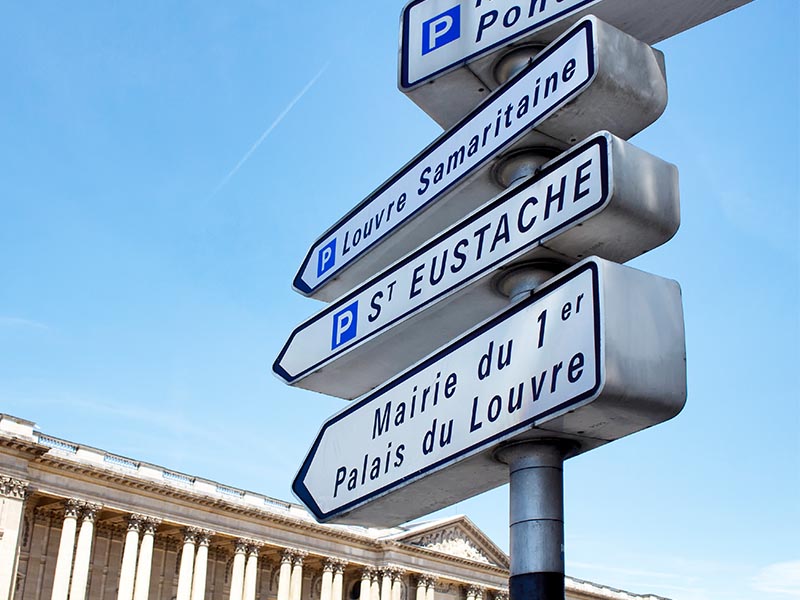 international street signs in france