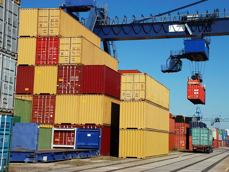supply chain shipping containers port